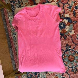 Lulu lemon swiftly tech short sleeve